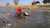 Pokazy ratownictwa lodowego w Nadbrzeżu