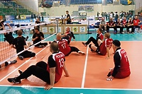 Prawie wszystkie guziki są już zapięte (siatkówka na siedząco)