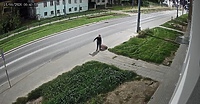 Martwy pies w walizce. Policja poszukuje tej kobiety (aktualizacja)