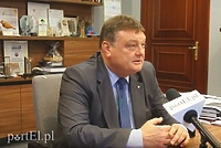 Prezydent Elbląga nadal na lekarskim zwolnieniu