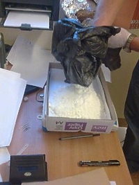 Z narkotykami w plecaku