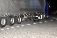 Sfałszowane prawo jazdy i zatrzymana naczepa