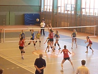 Dwa mecze na dzień dobry (piłka siatkowa)