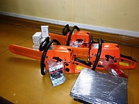 Sprzedawali piły spalinowe i podrobione perfumy