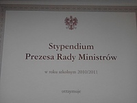 Stypendyści odebrali dyplomy