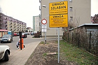 Szlaban w przestrzeni publicznej