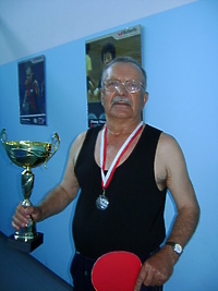 Tadeusz Piasecki mistrzem Polski weteranów (tenis stołowy)