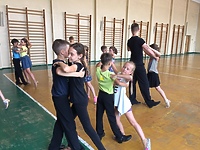 Tancerze jadą na obóz