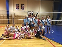 Udany początek sezonu młodych siatkarzy