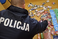 Włamywali się do sklepów spożywczych