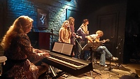 Wokalne improwizacje jazzowe w Krypcie
