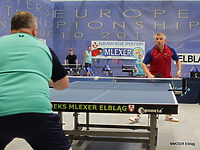 Zagraj w wakacyjnym turnieju tenisa stołowego