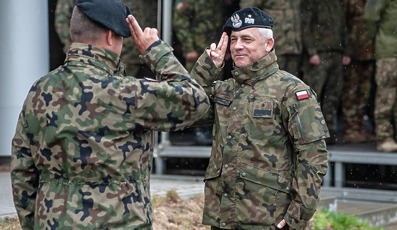 Wielonarodowa dywizja z nowym dowódcą