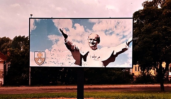 Papież przyjeżdża 