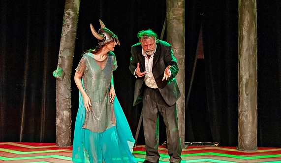 Kim Pan jest, Panie El?