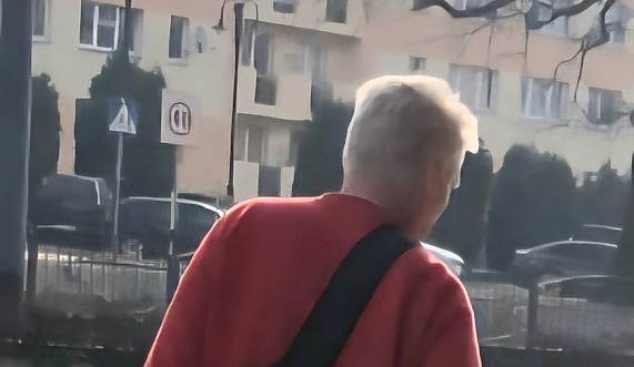 Zniknął Piekarczyk-listonosz. Policja pyta o mężczyznę ze zdjęcia 