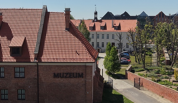 Letnie godziny otwarcia Muzeum Archeologiczno-Historycznego w Elblągu Letnie godziny otwarcia Muzeum Archeologiczno-Historycznego w Elblągu
