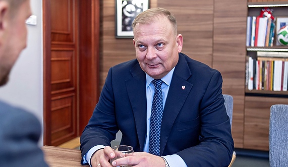 Michał Missan na półmetku kadencji: Już nie musimy gonić króliczka