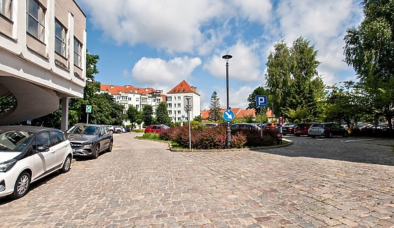 Planują przebudować parking przy urzędzie