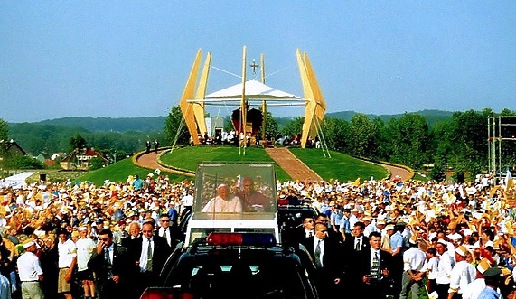 Papież na lotnisku Papież na lotnisku