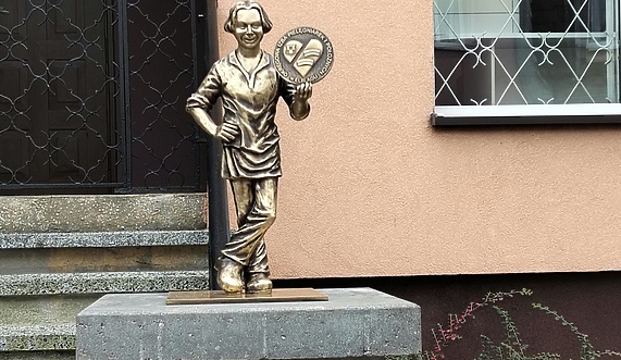 Pielęgniarka, położna i Piekarczyk Pielęgniarka, położna i Piekarczyk