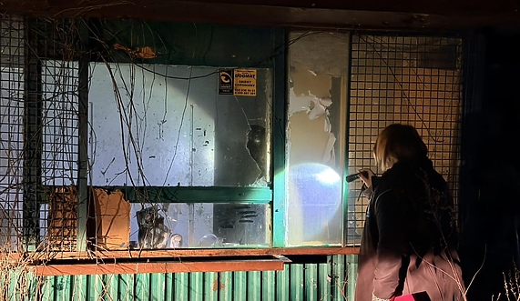 Po zmroku jeździli po mieście, licząc i pomagając bezdomnym Po zmroku jeździli po mieście, licząc i pomagając bezdomnym