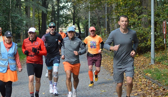 Pomarańczowa moc, czyli 15 lat parkrun Polska w Elblągu Pomarańczowa moc, czyli 15 lat parkrun Polska w Elblągu