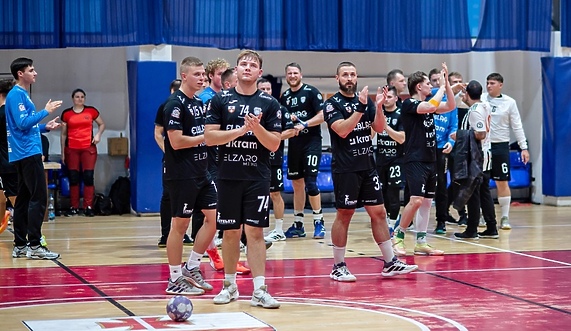 Przegrana Silvantu z Tytanami