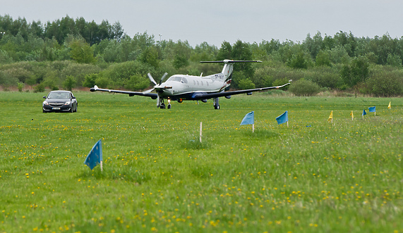 Radni podzieleni w sprawie lotniska