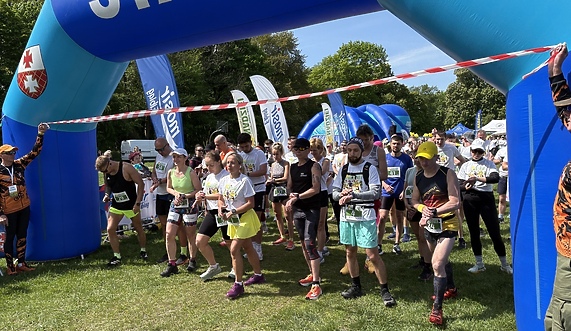 Rodzinnie, sportowo i z misją na rzecz hospicjum