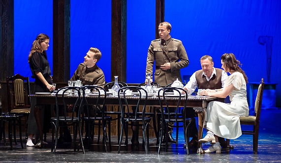 „Trzy siostry” Czechowa na rozpoczęcie teatralnego sezonu