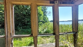 Pałac nad jeziorem 