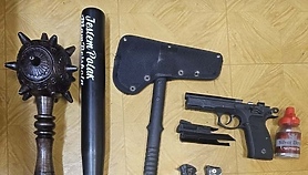 Miał grozić kobiecie i jej dzieciom, strzelać w jej okna. Trafił do aresztu