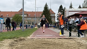 Czwartkowa zabawa z lekkoatletyką Czwartkowa zabawa z lekkoatletyką