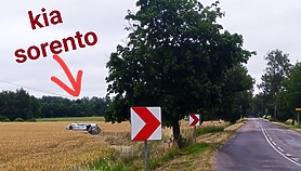 Dachował kią, miał dwa promile