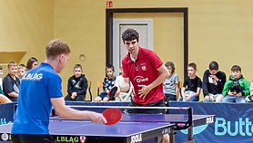 Jakub Dyjas zachęcał do tenisa stołowego Jakub Dyjas zachęcał do tenisa stołowego