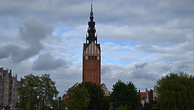 Wielokulturowy Elbląg: Odkryj tajemnice lokalnych świątyń 