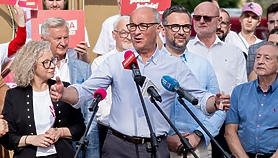 Lewica chwali się sukcesami podczas letniej trasy Lewica chwali się sukcesami podczas letniej trasy