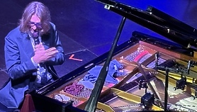 Hipnotyzer Leszek Możdżer, czyli finał Jazzbląga Hipnotyzer Leszek Możdżer, czyli finał Jazzbląga