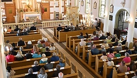 Liczby elbląskiej diecezji: Chrzty, komunie, małżeństwa...