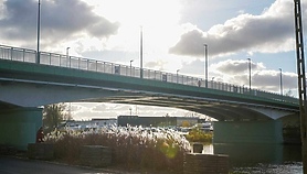 14 mln złotych na most i tymczasową przeprawę przez rzekę