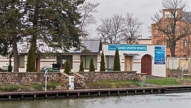 Nadrzeczna działka idzie pod młotek