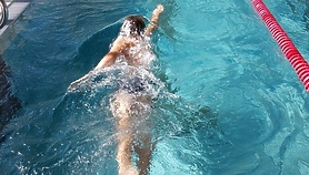 Nauka pływania dla dorosłych - bez stresu i wstydu