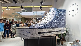 Niebieskie Trampki. Bez hejtu, bez używek i agresji