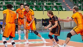 Nieobliczalny Barkom pokonał mistrza Polski