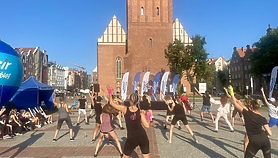 Plenerowa Zumba tym razem na Starym Mieście