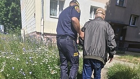 Poruszające zgłoszenie w sprawie starszego zagubionego mężczyzny Poruszające zgłoszenie w sprawie starszego zagubionego mężczyzny