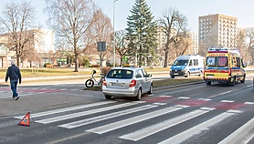 Potrącenie rowerzystki na Nowowiejskiej Potrącenie rowerzystki na Nowowiejskiej
