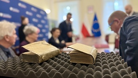 Zaginione po wojnie starodruki wracają do Elbląga