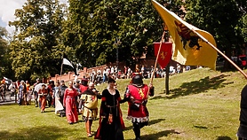 Przenieś się w czasie! Średniowieczny weekend na zamku w Sztumie Przenieś się w czasie! Średniowieczny weekend na zamku w Sztumie